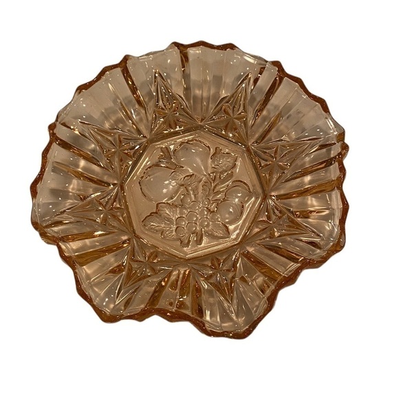 Pink depression glass ruffled edge bowl Indiana Glass Co. Pioneer Pattern - Picture 2 of 6